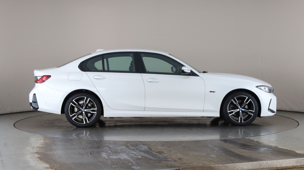 BMW 3 SERIES Image 6