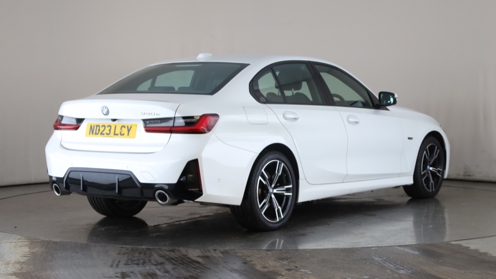 BMW 3 SERIES Image 5