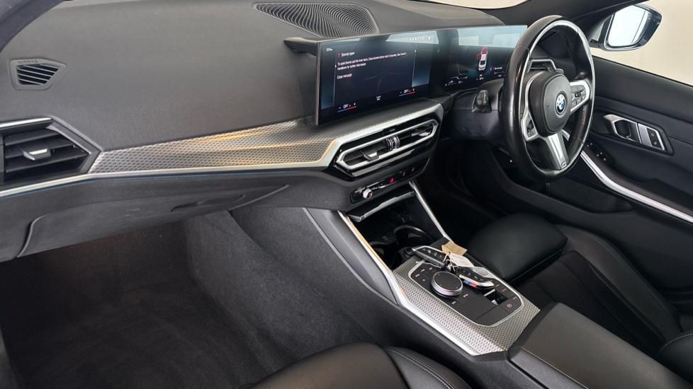 BMW 3 SERIES Image 10