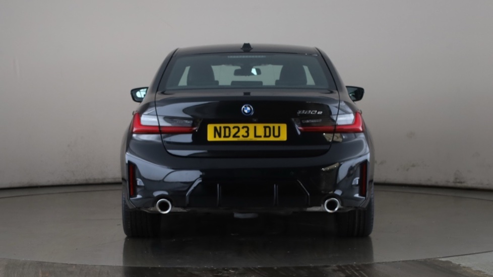 BMW 3 SERIES Image 4
