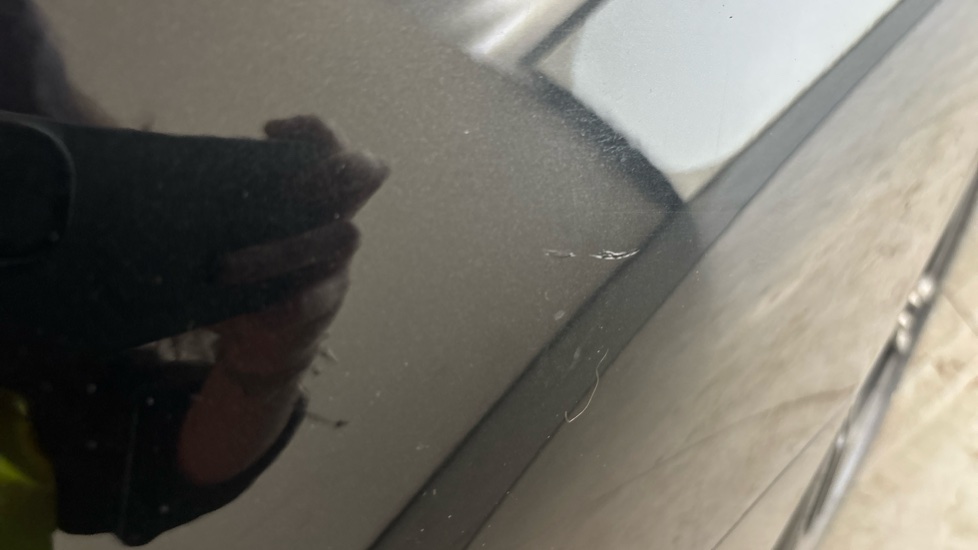 BMW 3 SERIES scratch