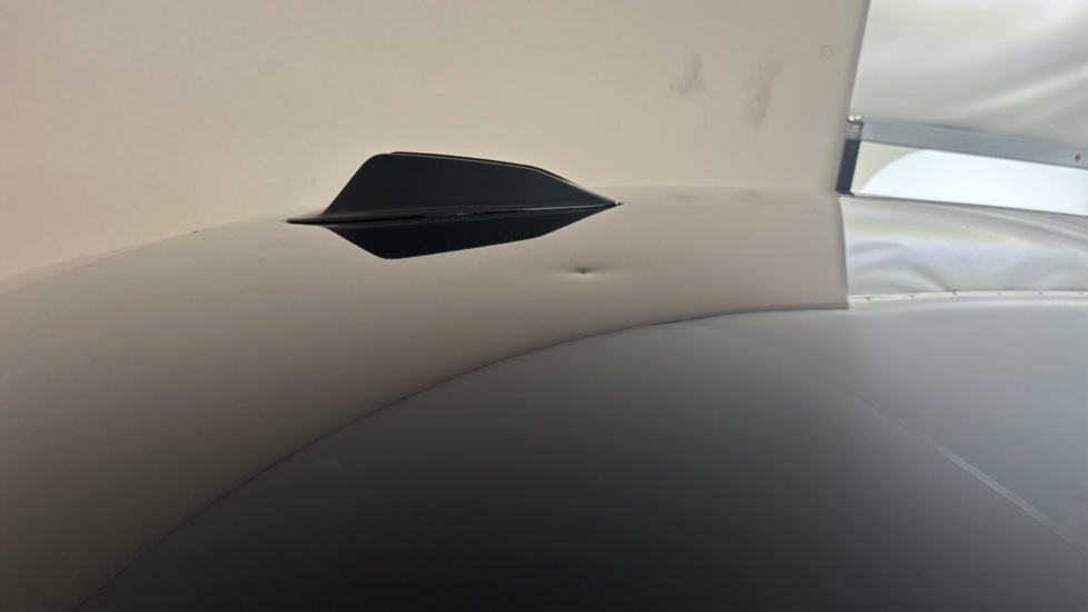 BMW 3 SERIES dent