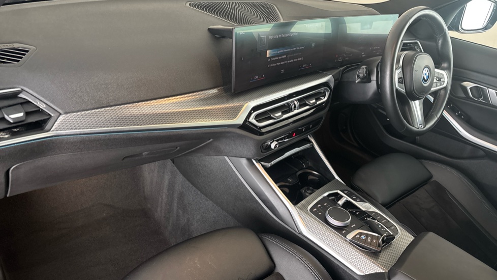 BMW 3 SERIES Image 10