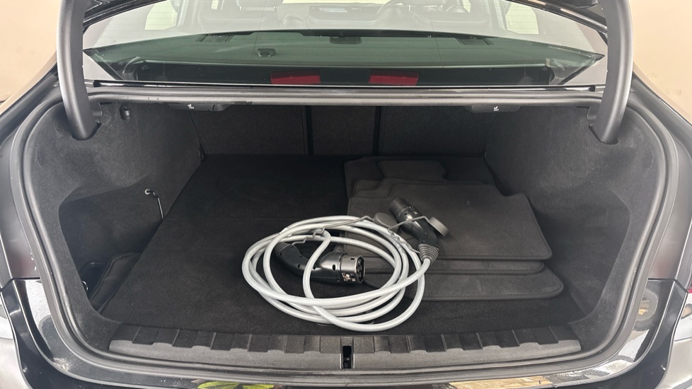 BMW 3 SERIES Image 15