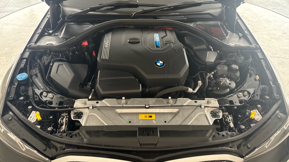 BMW 3 SERIES Image 16