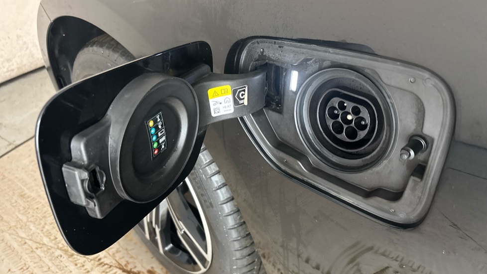 BMW 3 SERIES Image 21