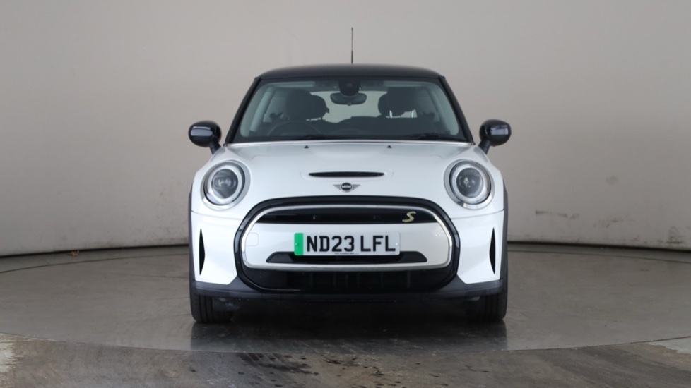 MINI HATCHBACK Image 8