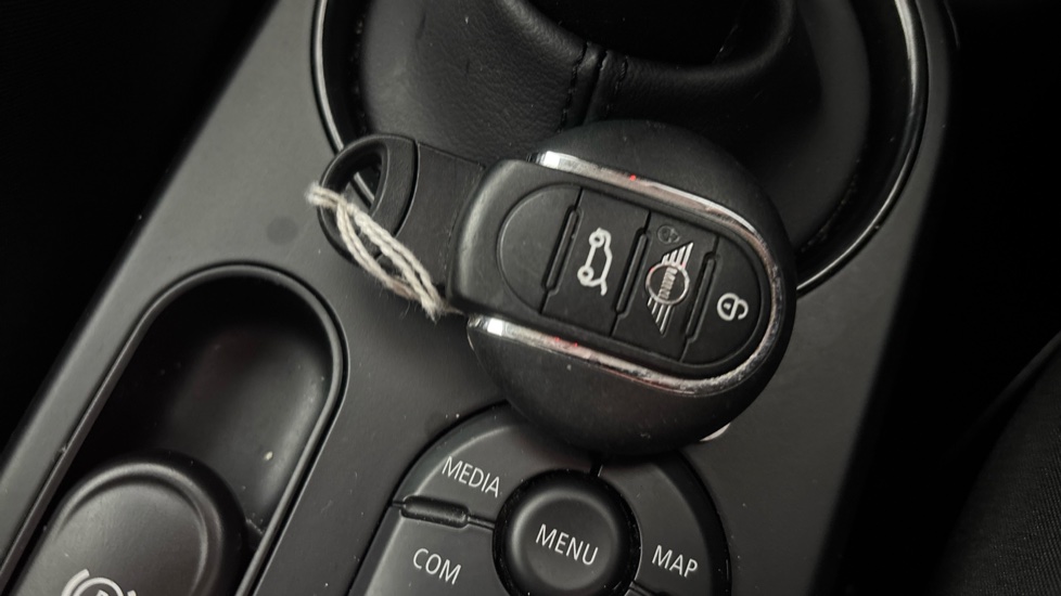 MINI HATCHBACK 1 key only
