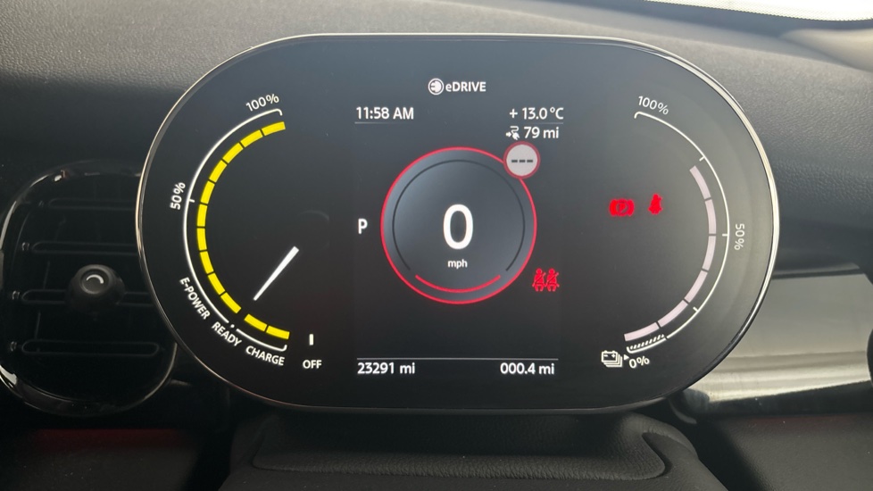 MINI HATCHBACK Image 13