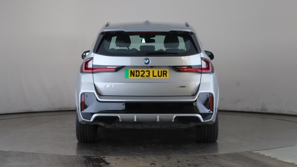 BMW iX1 Image 4