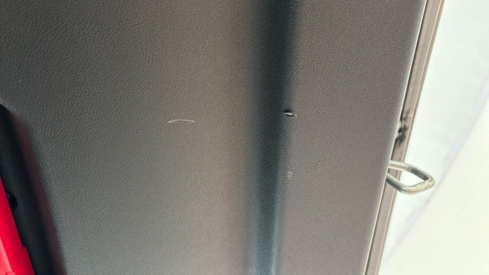 BMW iX1 Scuff