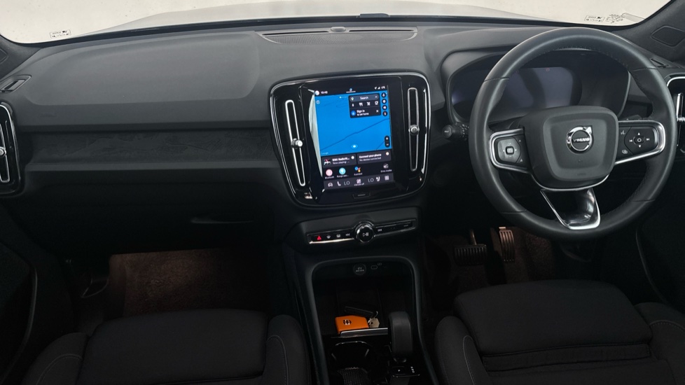 VOLVO C40 Image 11