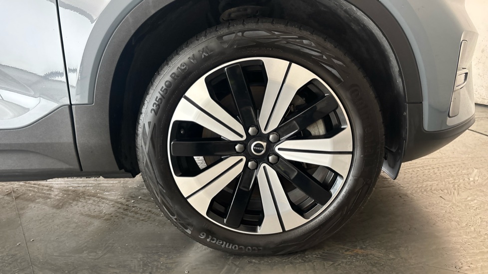 VOLVO C40 Image 20