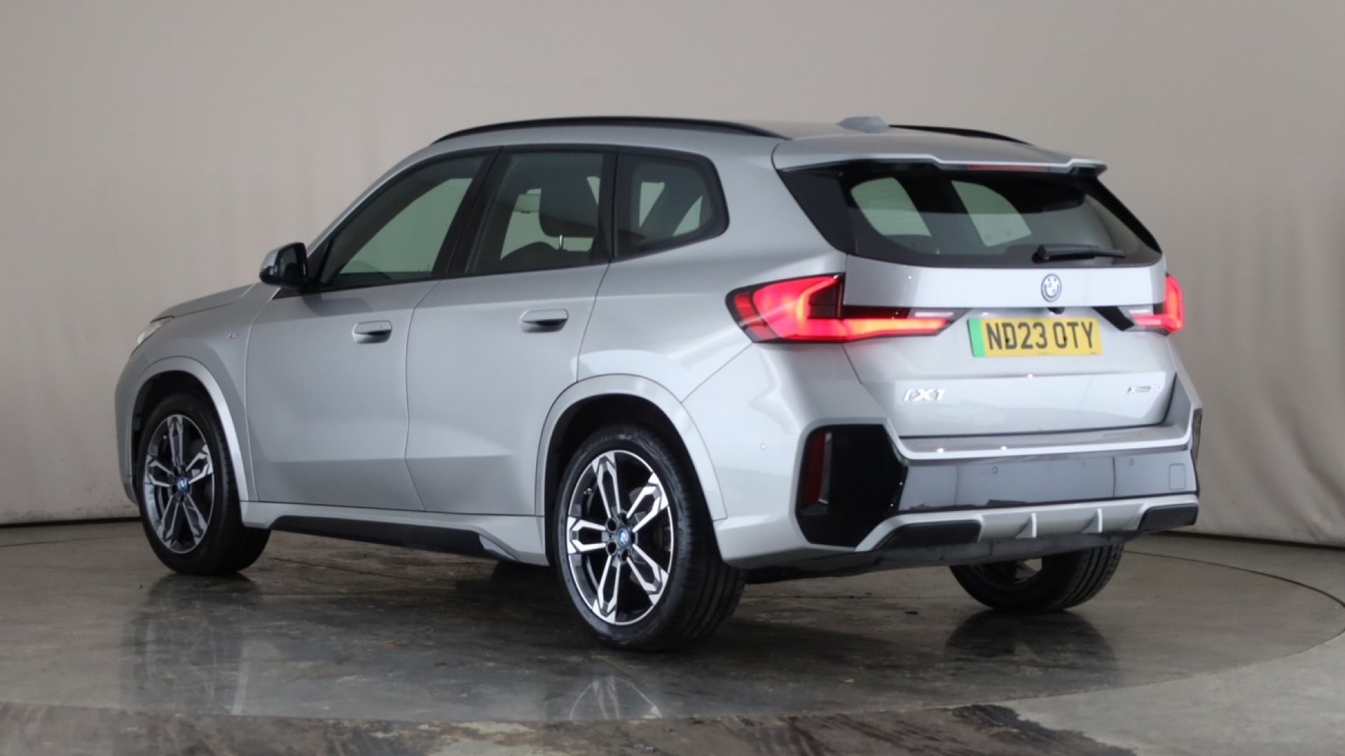 4020748 230kW xDrive30 M Sport 65kWh 5dr Auto [22kWCh]