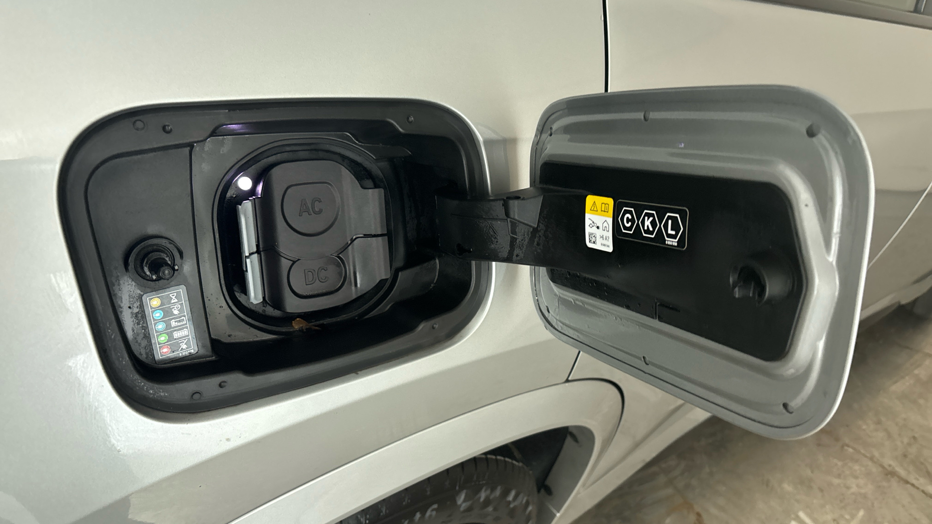 4020748 230kW xDrive30 M Sport 65kWh 5dr Auto [22kWCh]