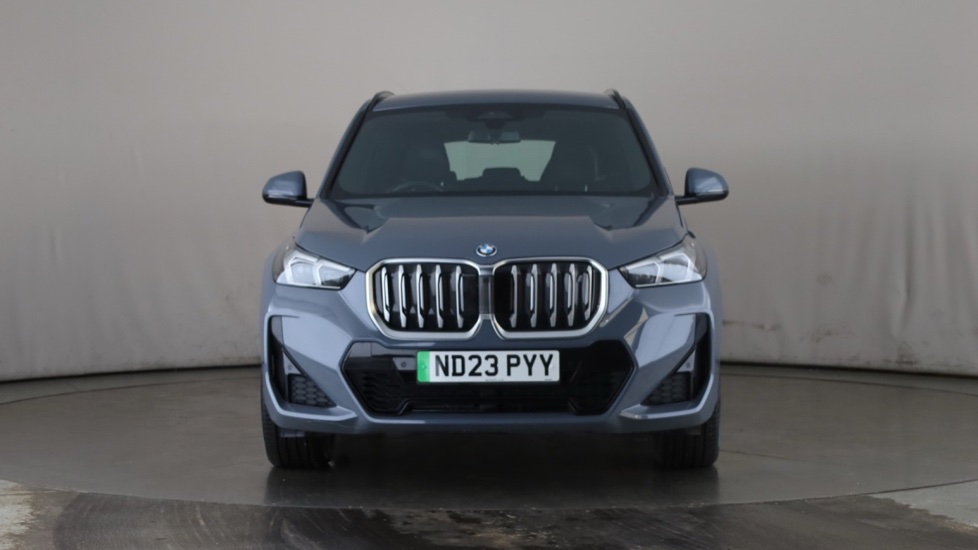 BMW iX1 Image 8