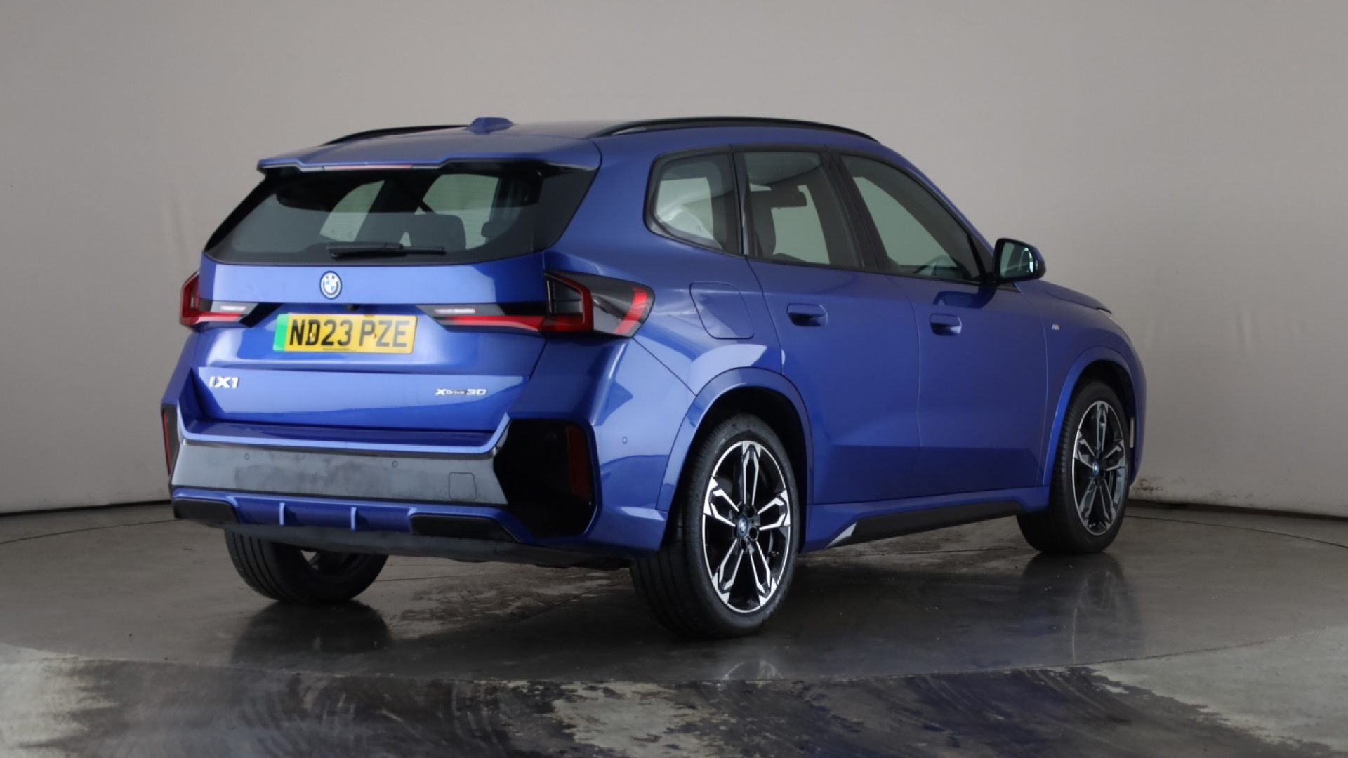 4027496 230kW xDrive30 M Sport 65kWh 5dr Auto [22kWCh]