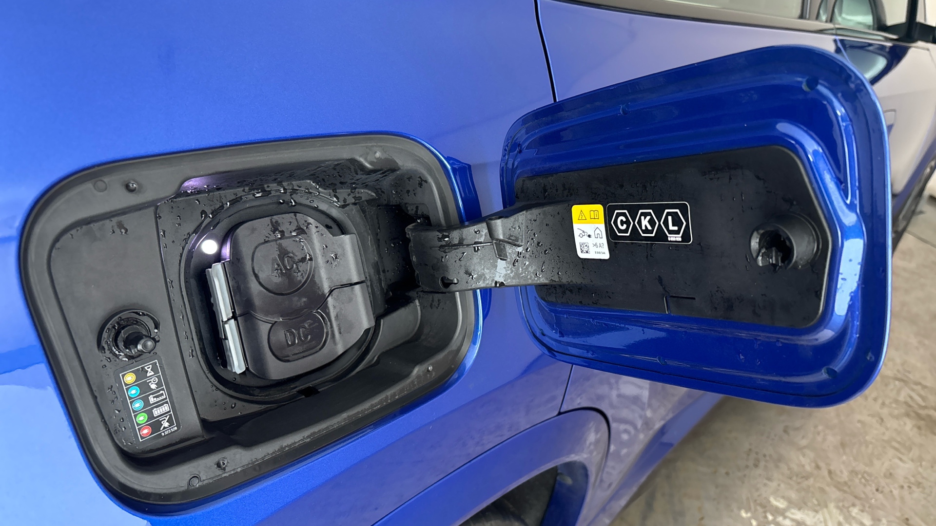 4027496 230kW xDrive30 M Sport 65kWh 5dr Auto [22kWCh]