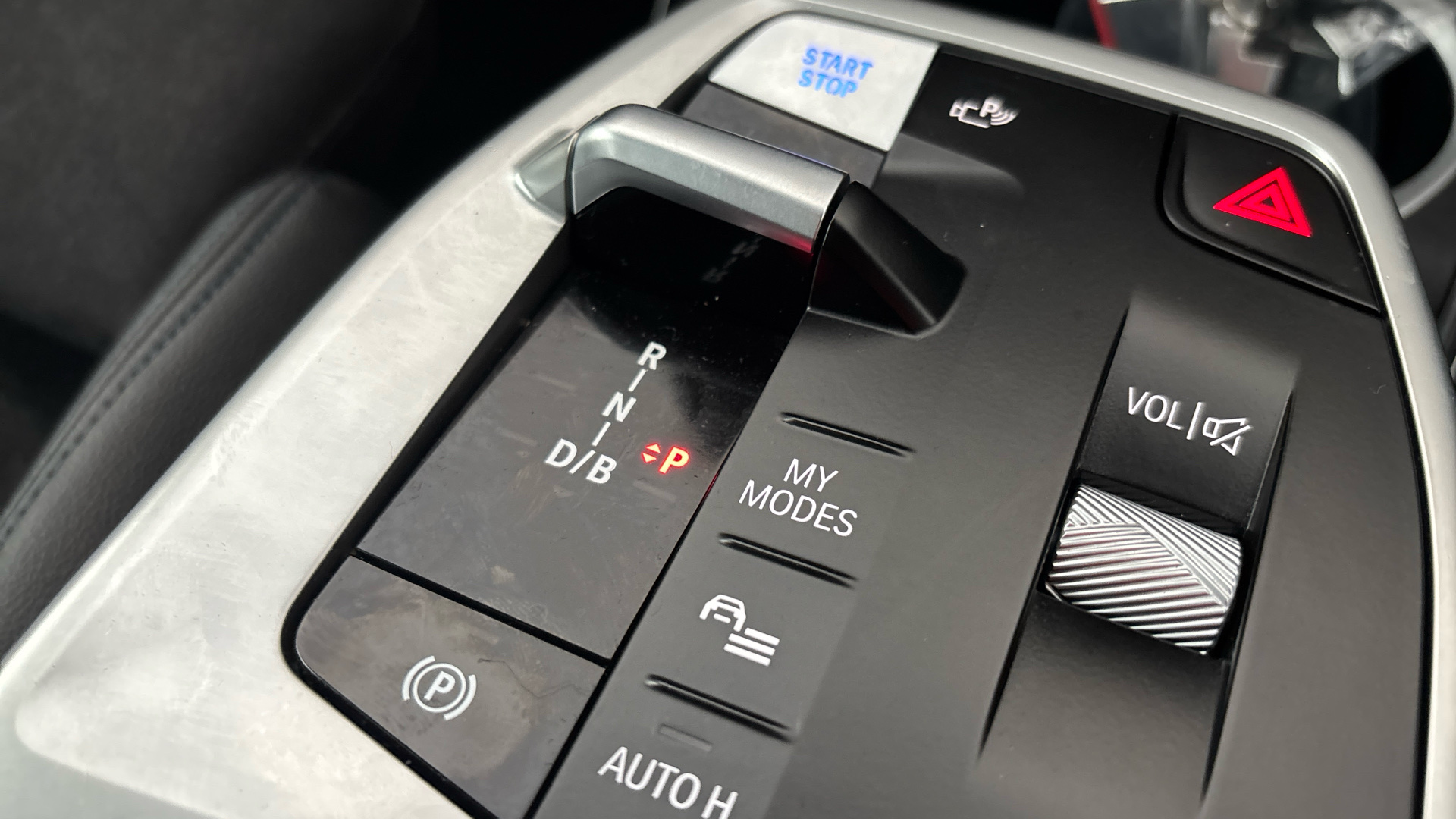 4027496 230kW xDrive30 M Sport 65kWh 5dr Auto [22kWCh]