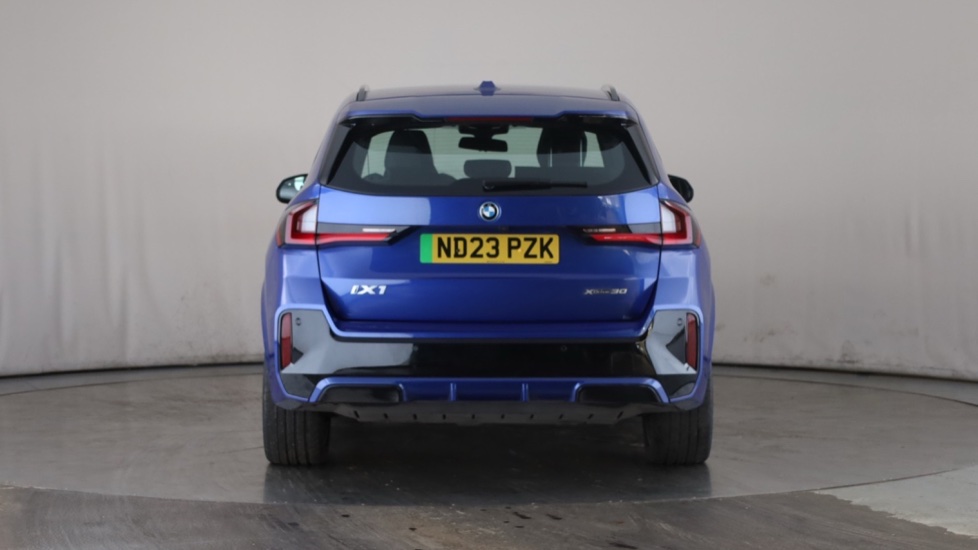 BMW iX1 Image 4