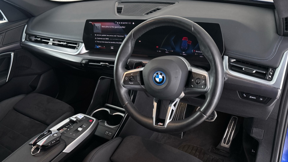 BMW iX1 Image 9