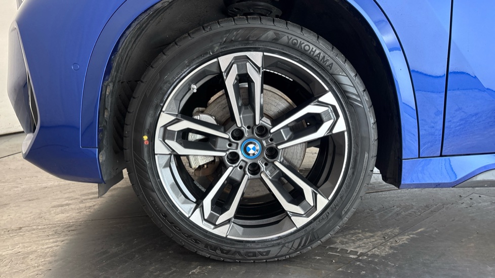 BMW iX1 Image 17