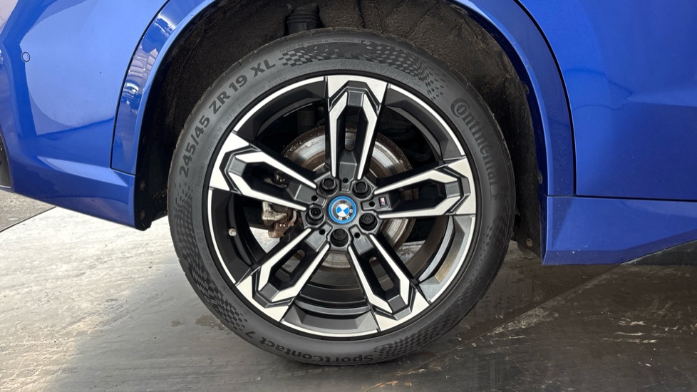 BMW iX1 Image 19