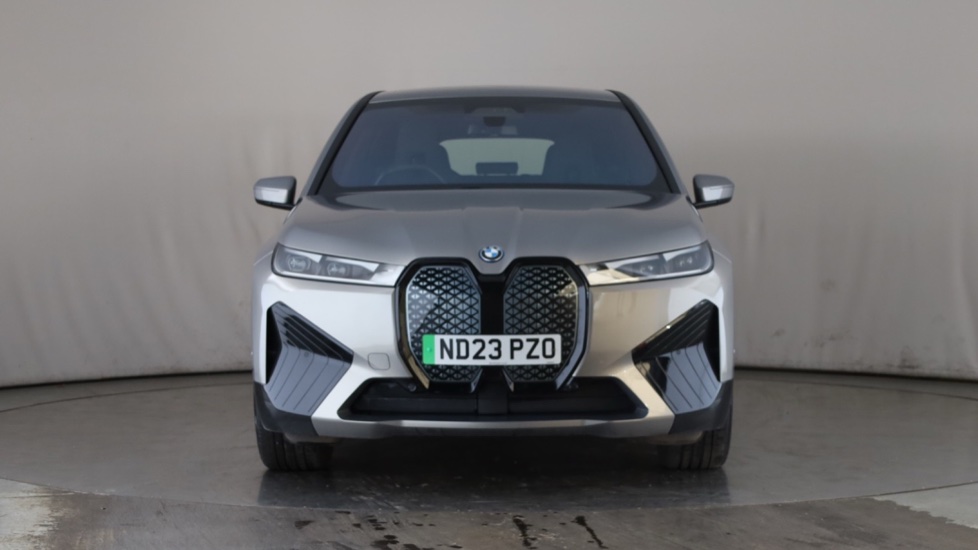 BMW iX Image 8