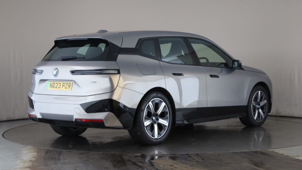BMW iX Image 5