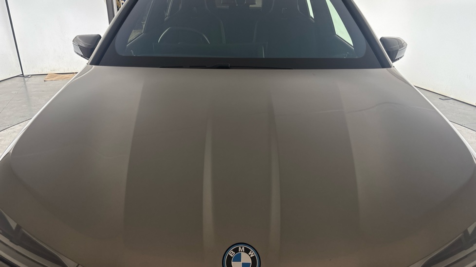 BMW iX Image 16