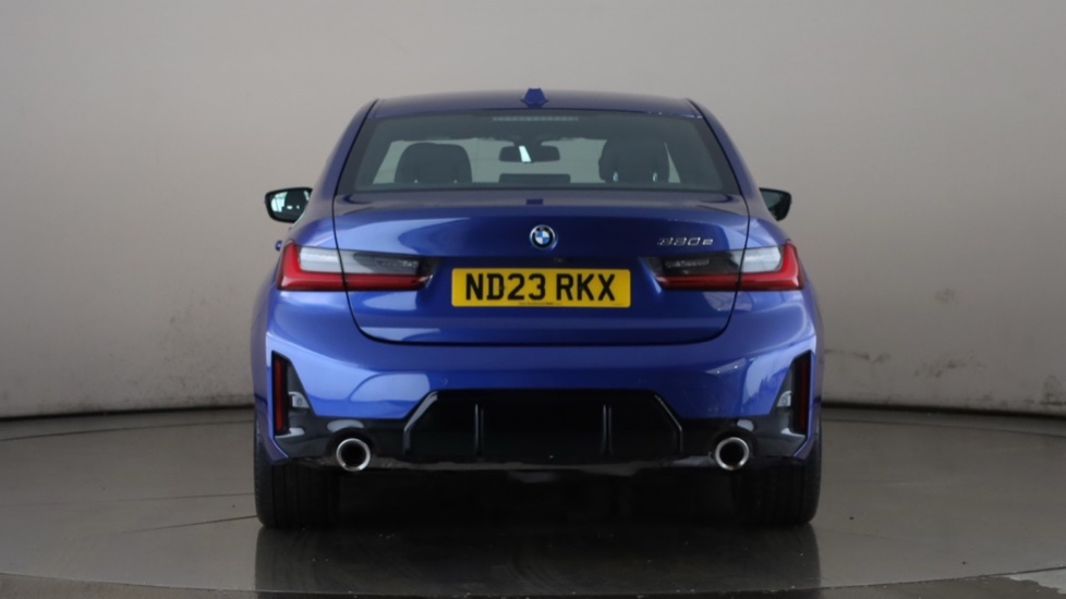BMW 3 SERIES Image 4