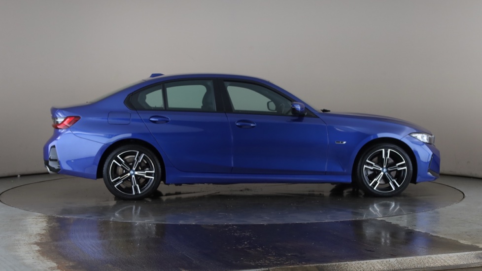 BMW 3 SERIES Image 6