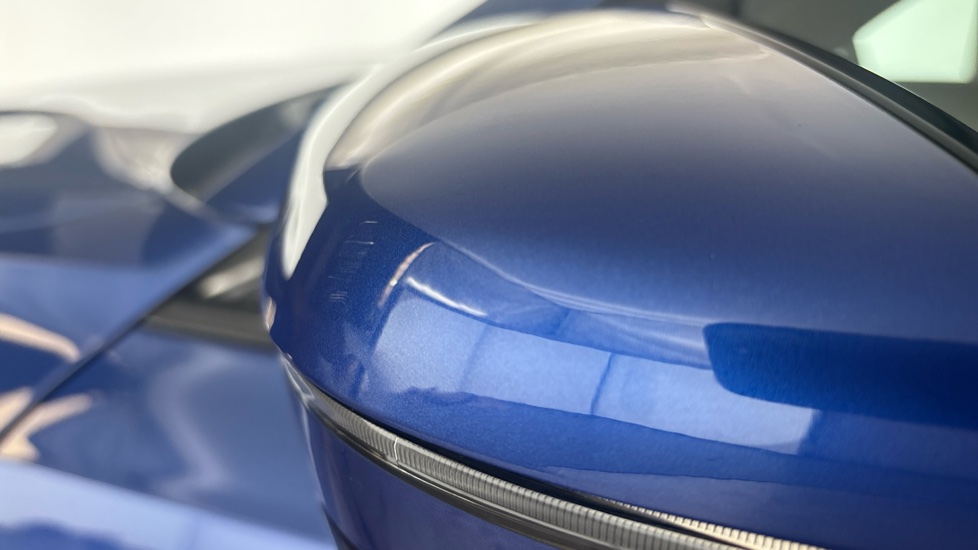 BMW 3 SERIES scratches
