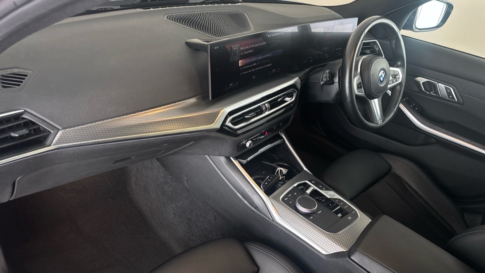 BMW 3 SERIES Image 10