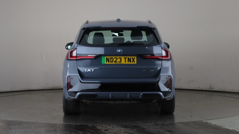 BMW iX1 Image 4