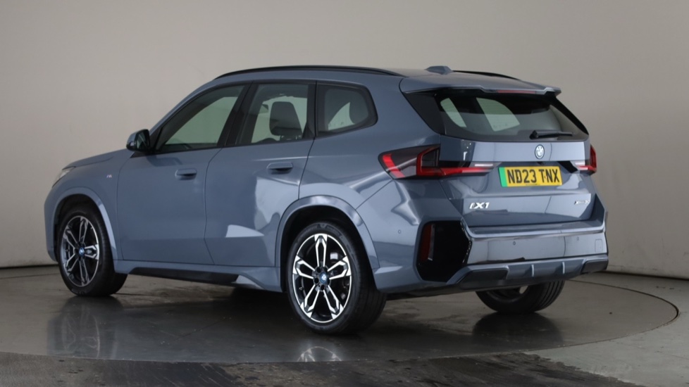 BMW iX1 Image 3