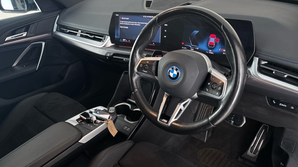 BMW iX1 Image 9