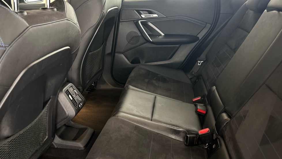 BMW iX1 Image 14