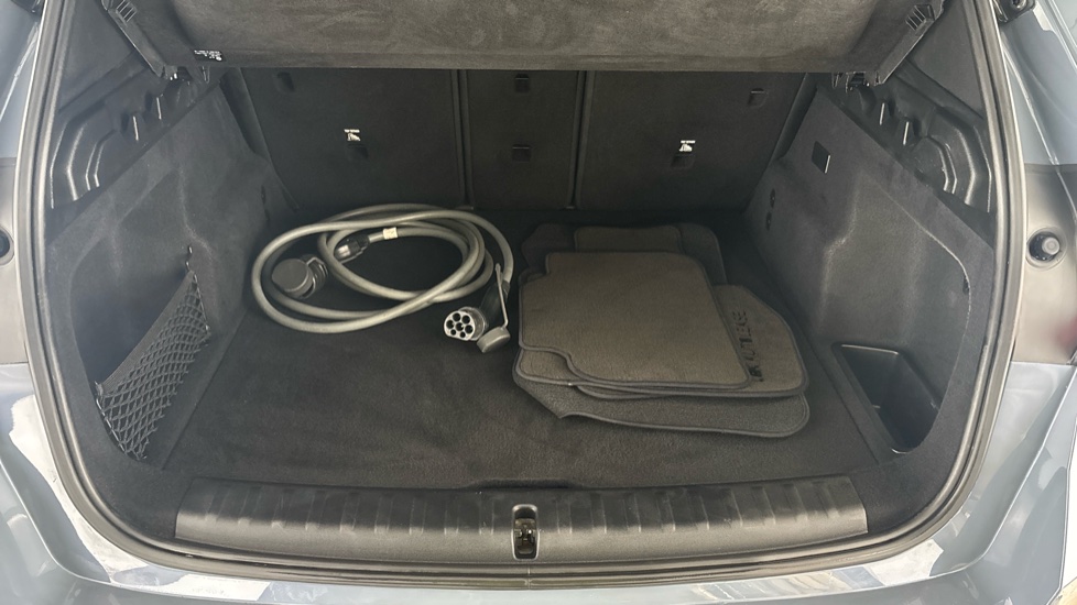 BMW iX1 Image 15
