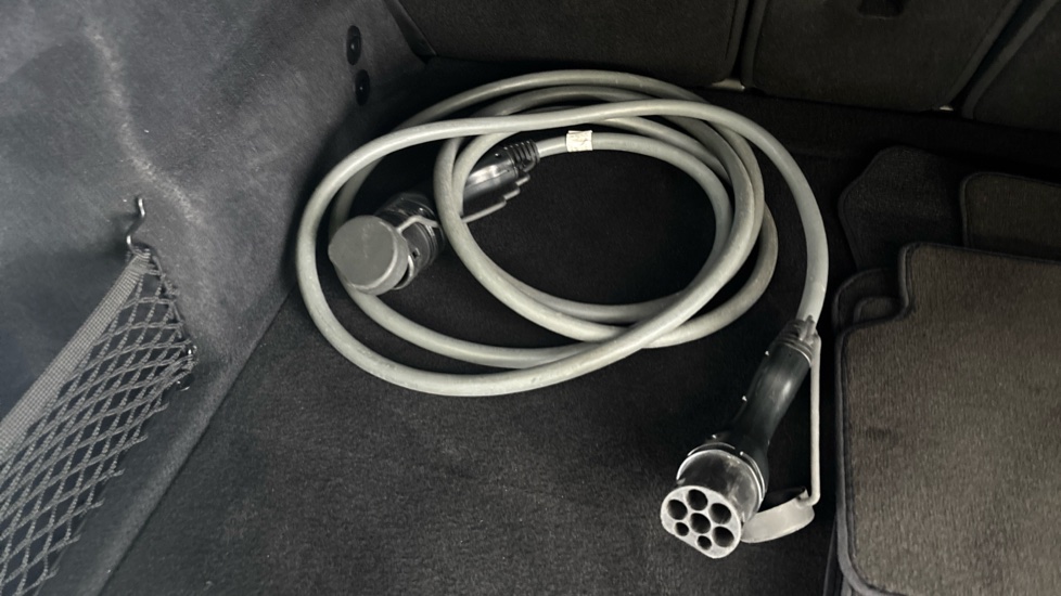 BMW iX1 Image 22