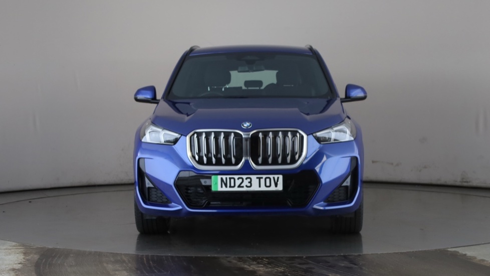 BMW iX1 Image 8