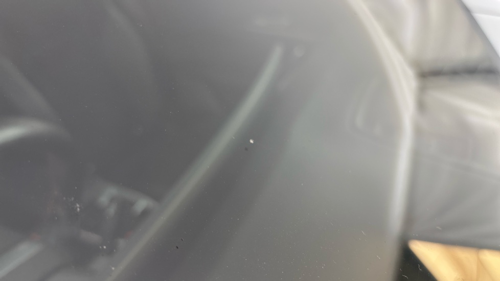 BMW iX1 Multiple chips