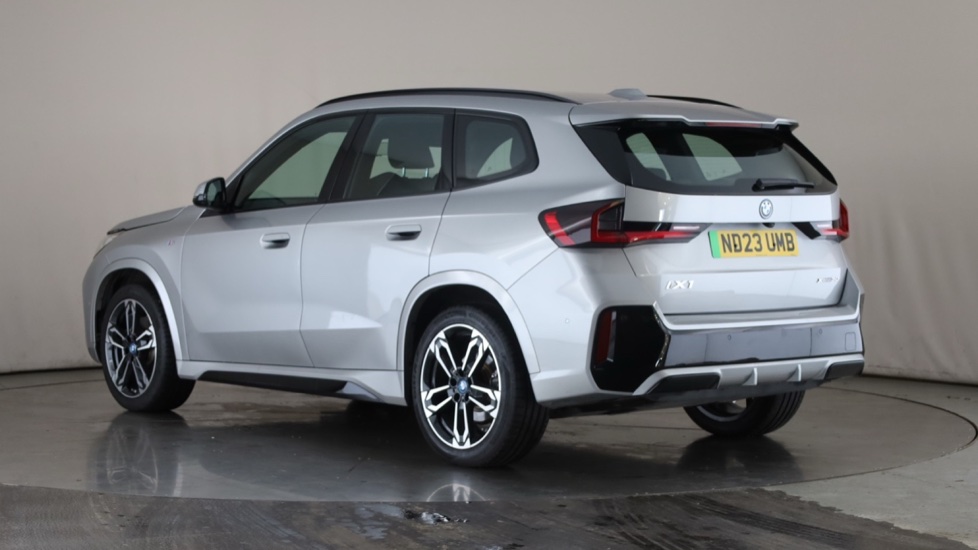 BMW iX1 Image 3