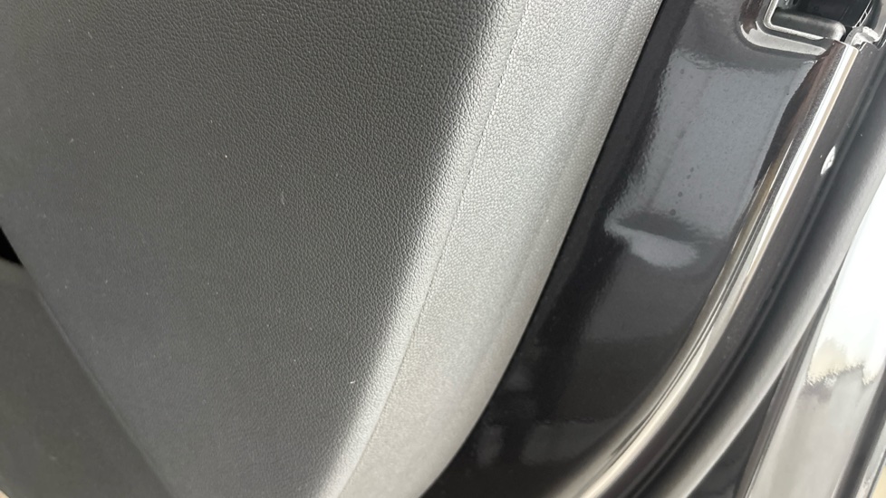 BMW iX Dent