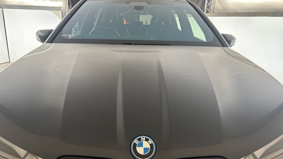 BMW iX Image 16