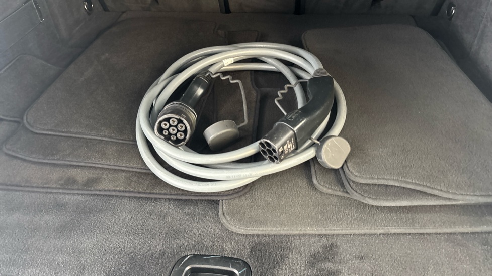BMW iX Image 22