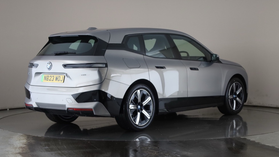 BMW iX Image 5