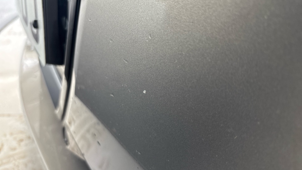 BMW iX chips