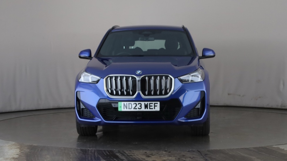 BMW iX1 Image 8