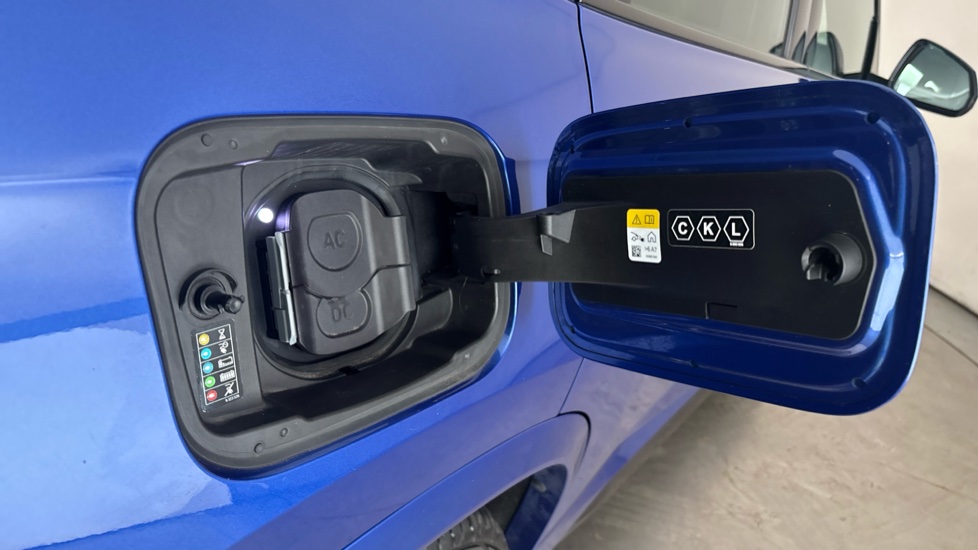 BMW iX1 Image 21